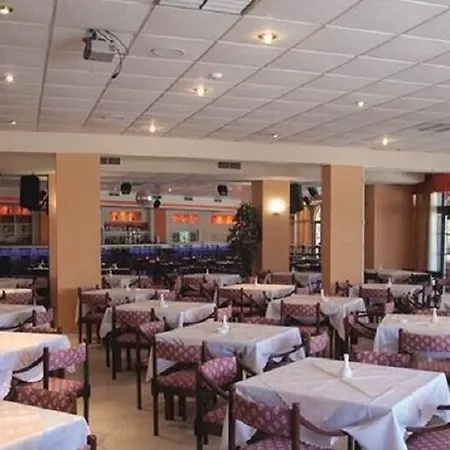 Alexander The Great Aparhotel Hotel